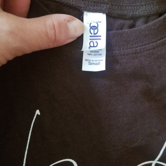 Bella yoga tee shirt - Picture 2 of 3